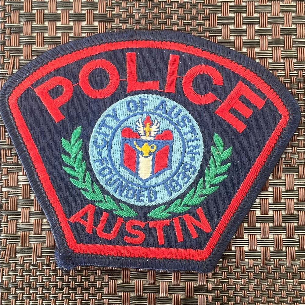 Austin Police Embroidered Patch - Picture 2 of 3
